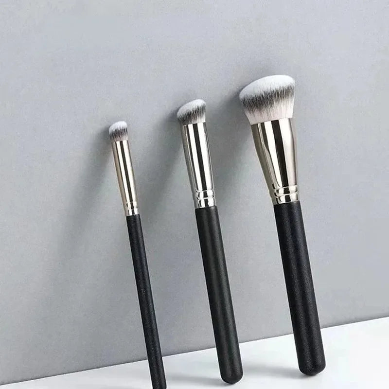 Makeup Brushes Foundation Concealer Angled Seamless Cover