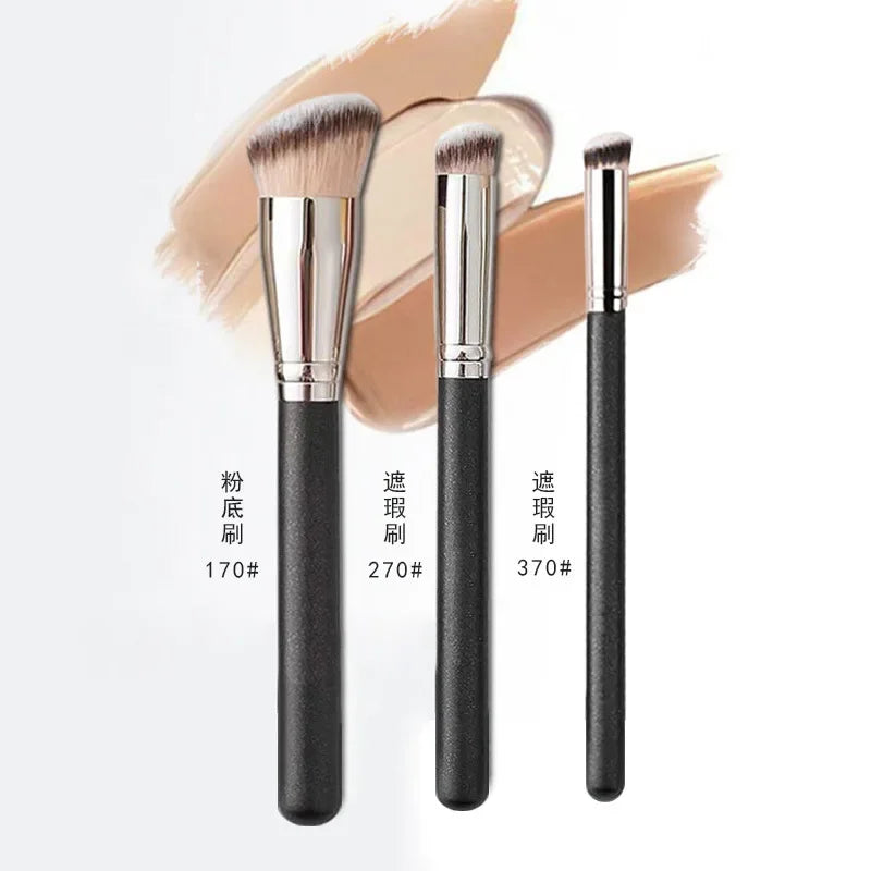 Angled Foundation Concealer Brush