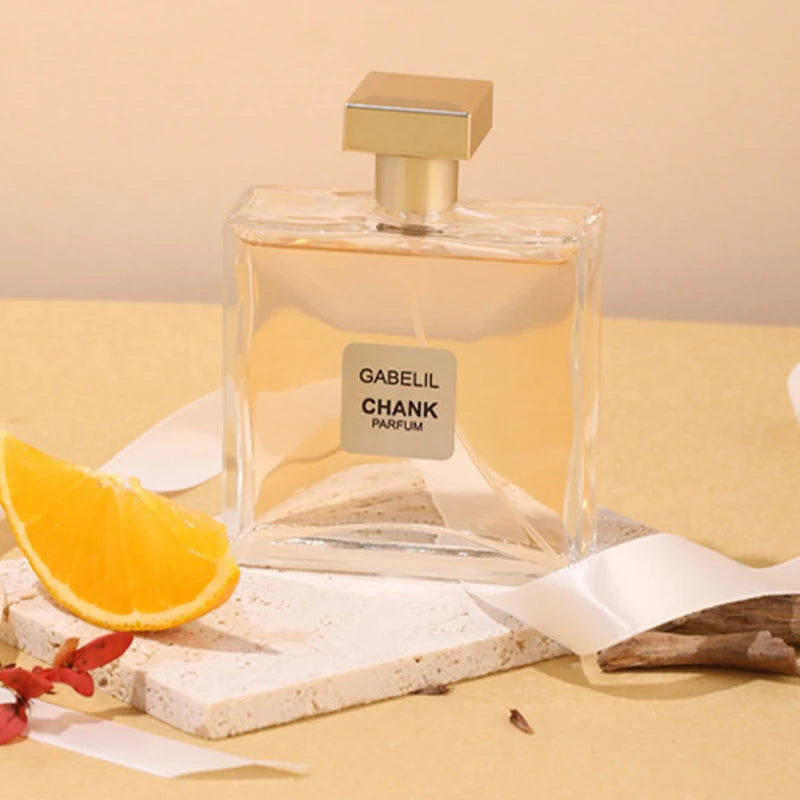 Modern Fresh Woody Floral Fruity Fragrance