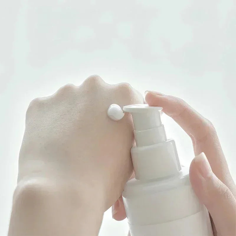 Anua Skincare Products Heartleaf LHA Moisture Peeling Gel Cleanser