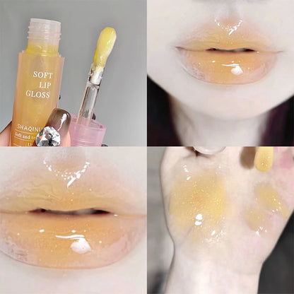 Lightweight and plump lip balm with a glossy mirror finish lips glass